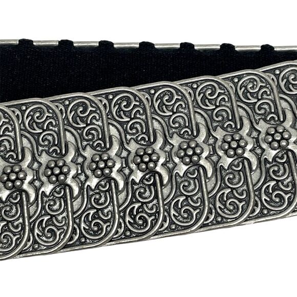 Belt Large Silver Toned Fishscale Rhinestone Flower Buckle Elastic 30 1/2 Inches - Picture 4 of 8